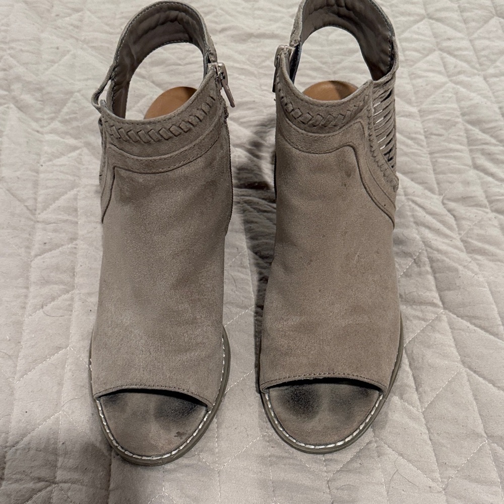 Universal Thread Taupe Peep-Toe Ankle Booties